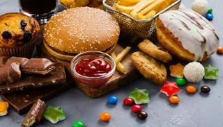 Moroccan Study Links Fast Food Consumption to Increased Colon Cancer Risk