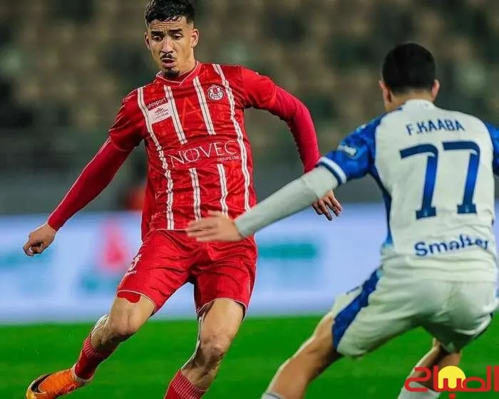 Yacoub Al-Mansour Protests VAR Malfunction During Match Against Al-Fath