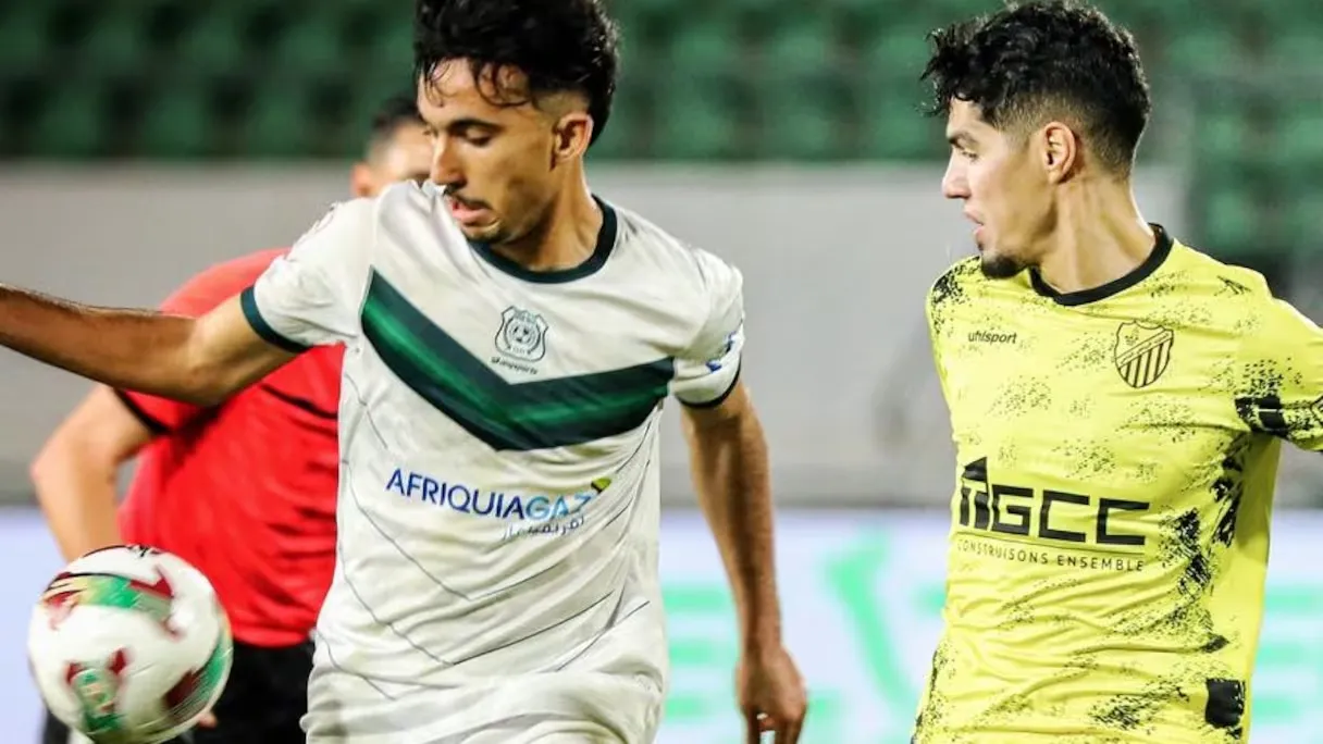 Olympique Dcheira Protests Referee Decisions After Match Against Wydad Fes