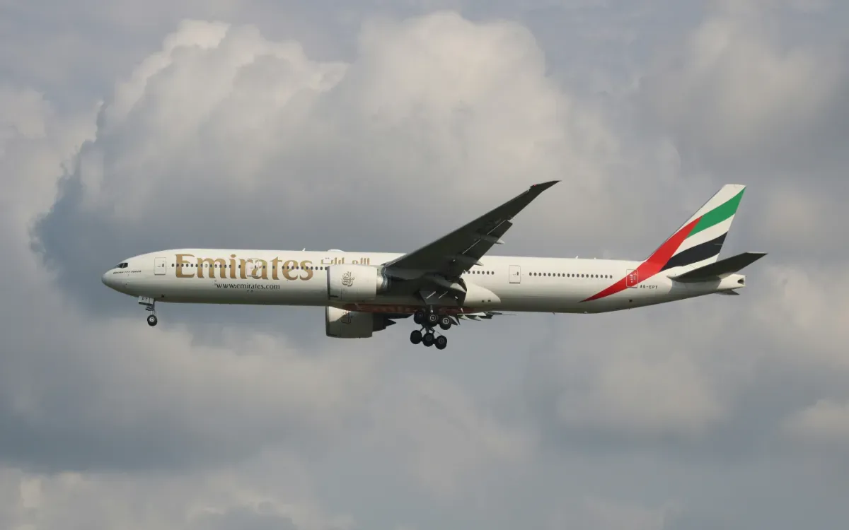 Emirates Airlines Continues Flights to Casablanca Amid Dubai Airspace Crisis