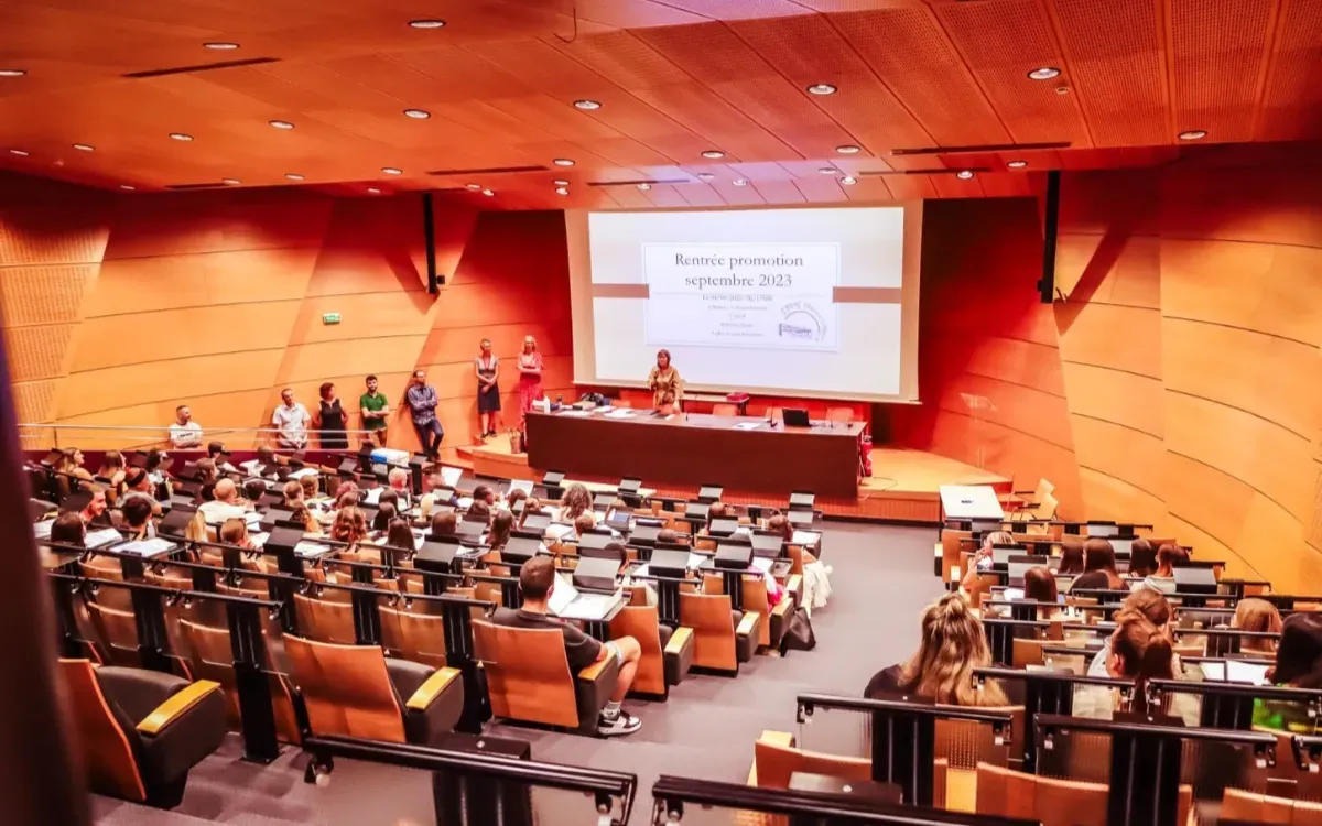 Moroccan Students Excel in French Elite Schools: A Rising Influence