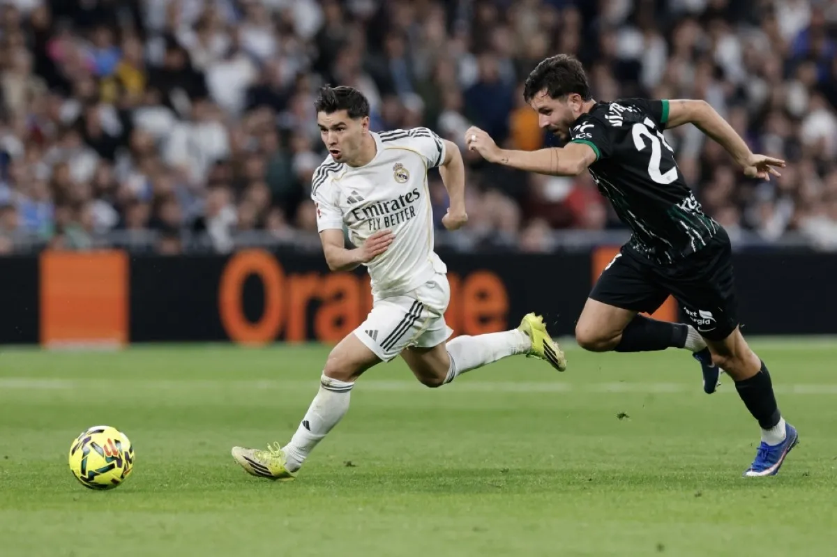 Real Madrid Dominates Elche with Stunning Goals as Atletico Secures Narrow Victory