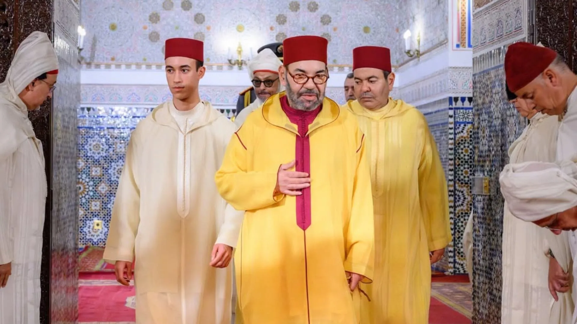 King Mohammed VI Leads Religious Vigil in Commemoration of Laylat Al-Qadr in Rabat