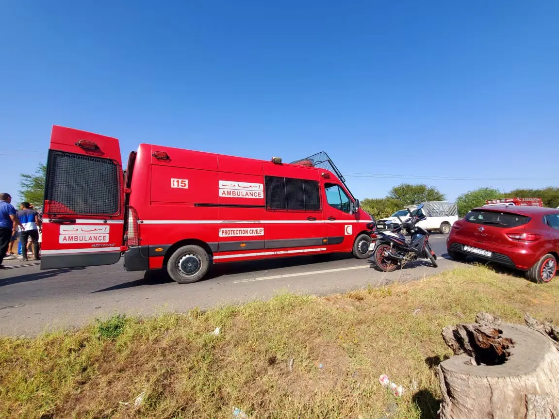 Tragic Road Accident Claims Lives of Two Young Men Near Fez