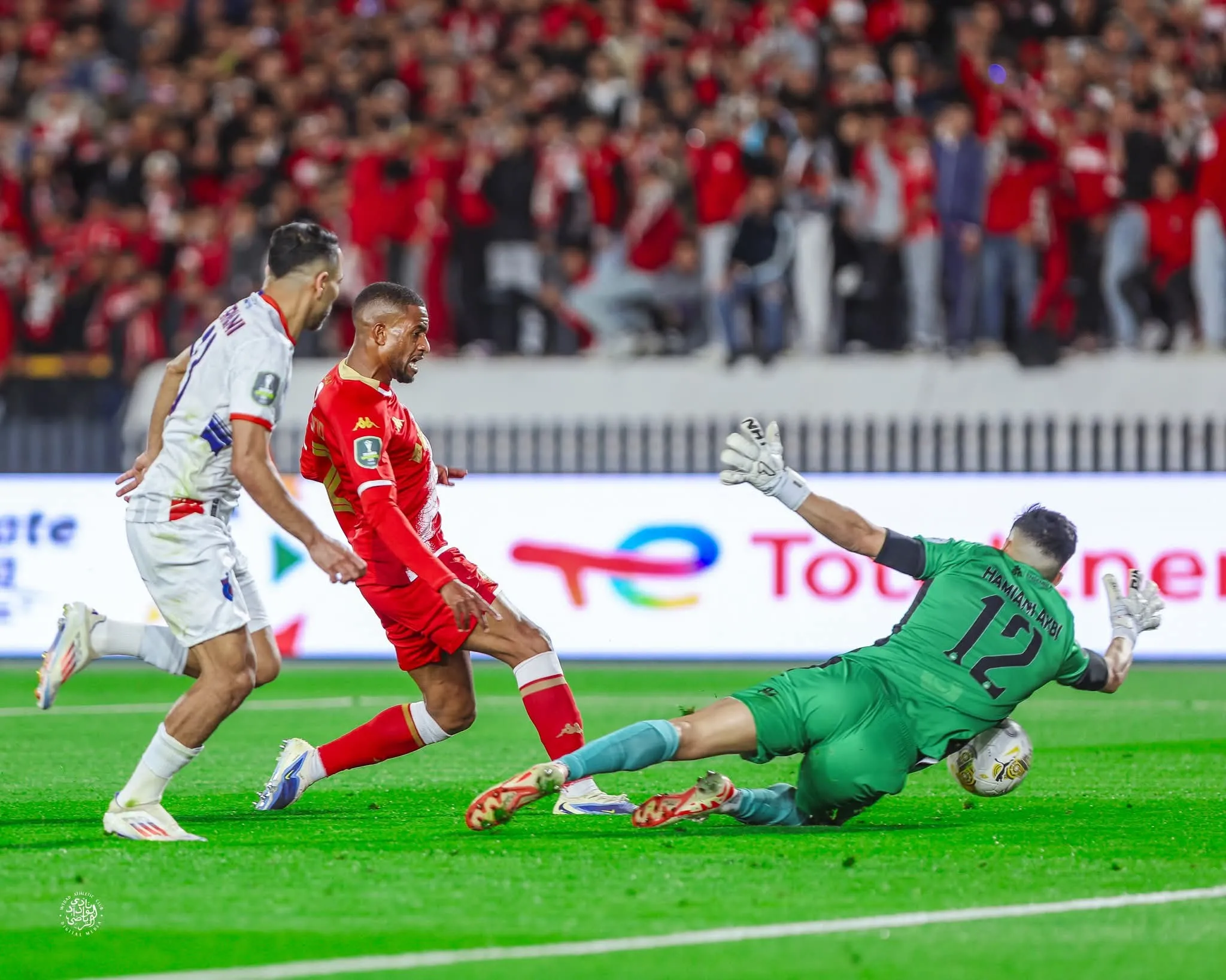 CAF Cup Showdown: Wydad Casablanca and OC Safi End First Half in a Stalemate