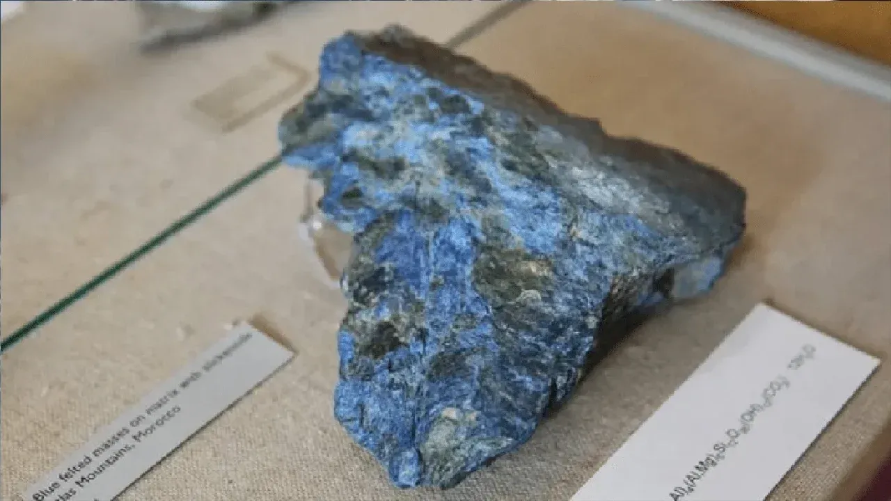 From a Simple Stall in Fes to the London Museum: The Blue Stone That Bewildered Scientists for Decades