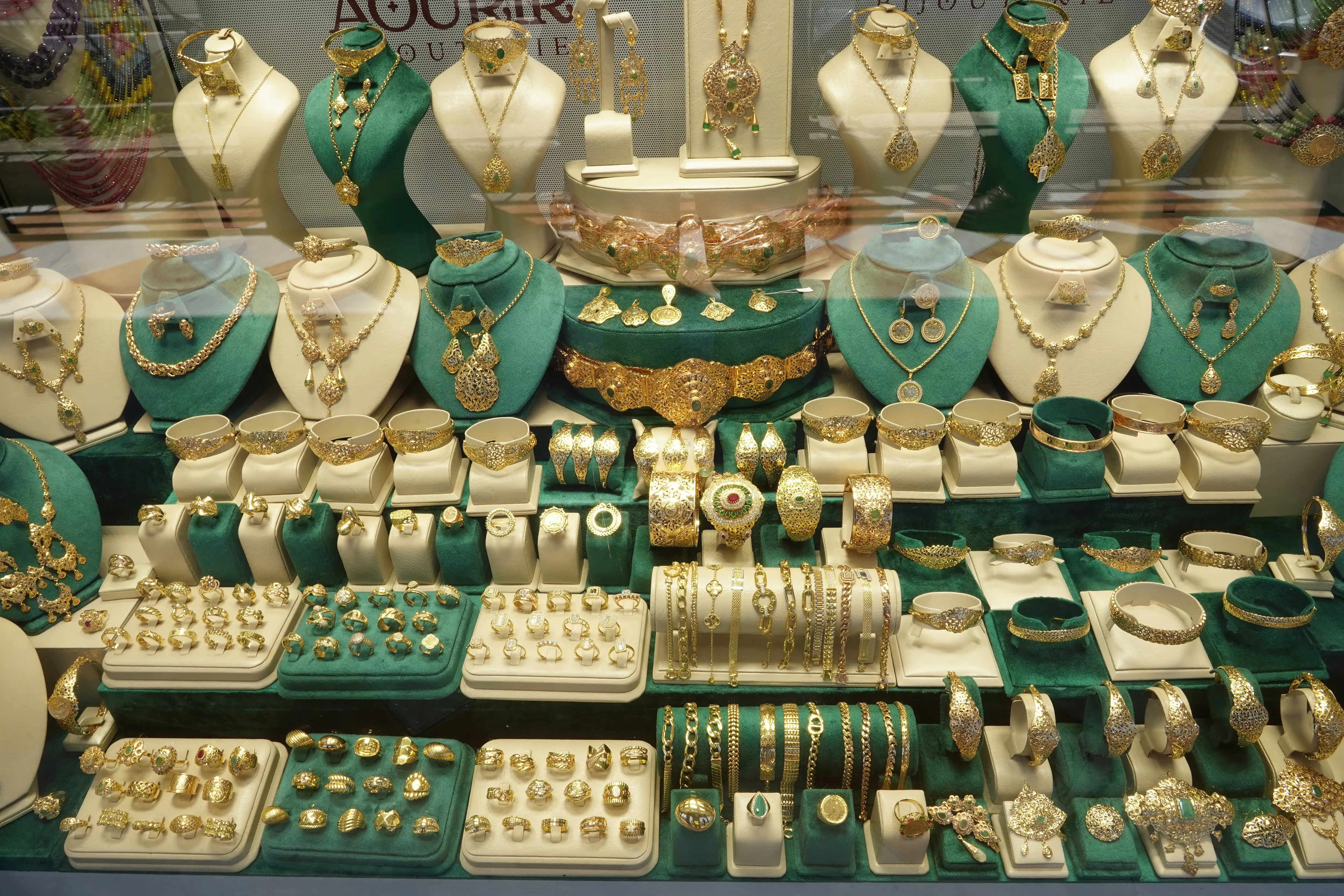 Why Gold Prices in Morocco Remain Resilient Amid Global Decline