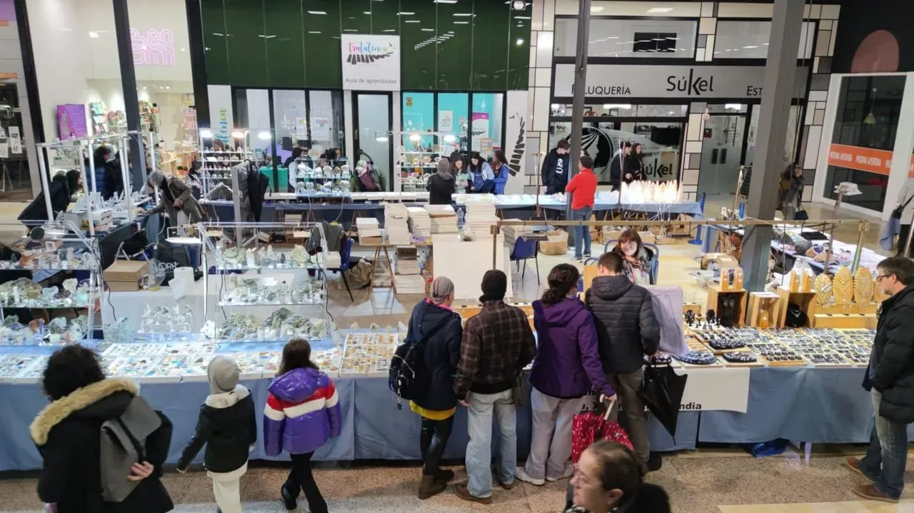 Discover Nature's Wonders at the First Mineral and Fossil Fair in Poio