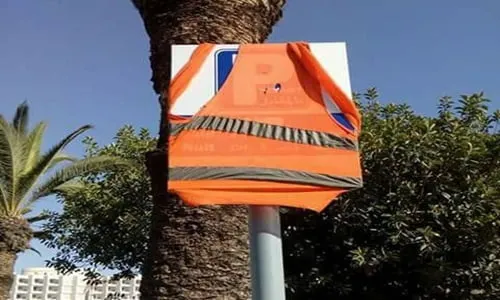 The Struggles of Tourists and Locals in Marrakech: The 'Giant' of Parking Manipulation
