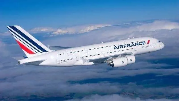 Air France Flight from Paris to Rabat Diverts Back Due to Cabin Odor