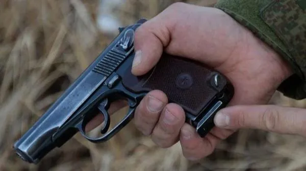 American Tourist Arrested at Marrakech Airport with Automatic Pistol