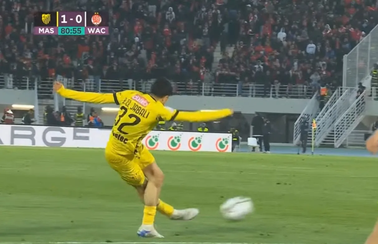 Stunning Rabona Goal in Wydad vs Maghreb Fes Match in Moroccan League