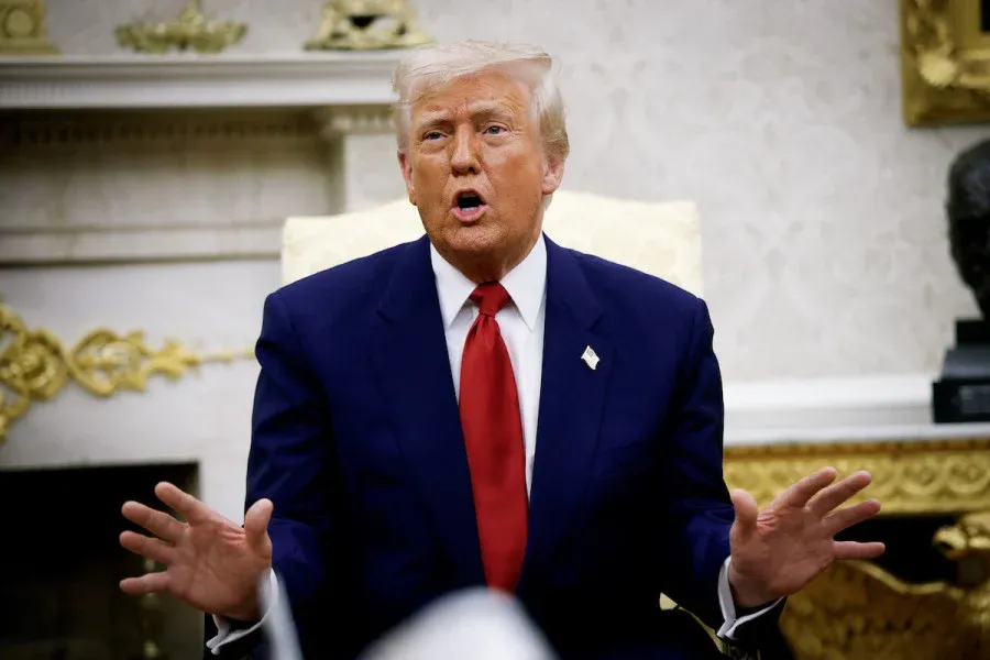 Trump Declares He Will Not Apologize to the "Extremely Weak" Pope
