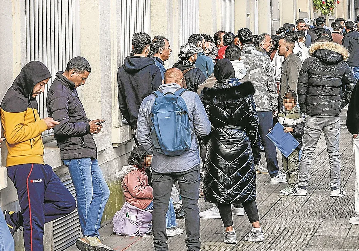 New Immigration Regularization Process in Euskadi: Government's Critique on Language Inclusion