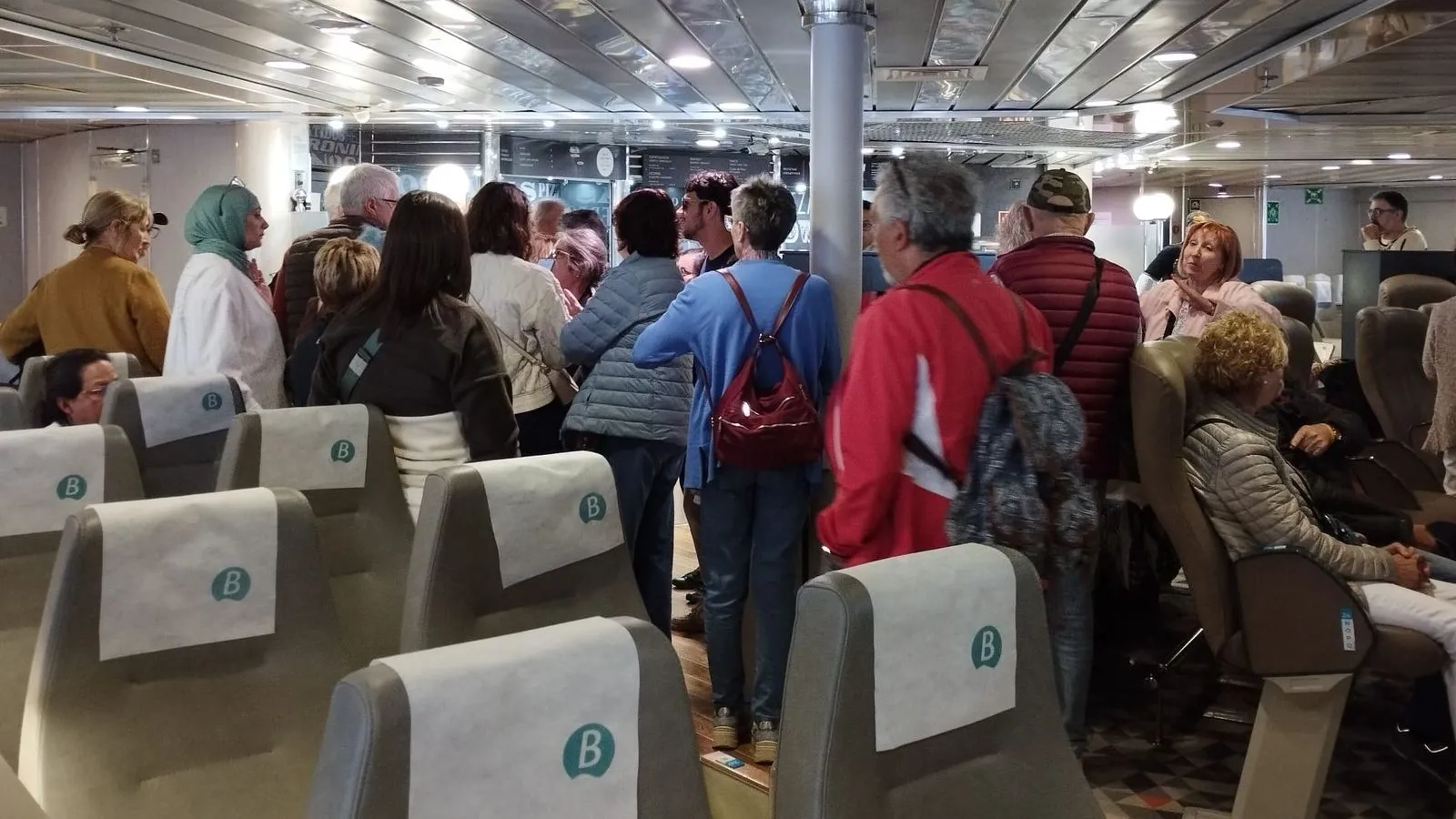 Passengers Stranded on Ferry Due to Mechanical Failure: A Tale of Frustration and Delays