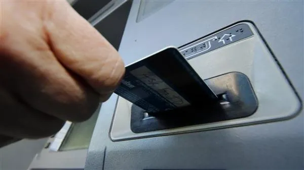 PhD Student from Fes Falls Victim to International Credit Card Fraud Network