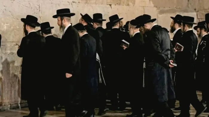 Cultural Rituals in Marrakech Spark Debate on Pluralism and Coexistence