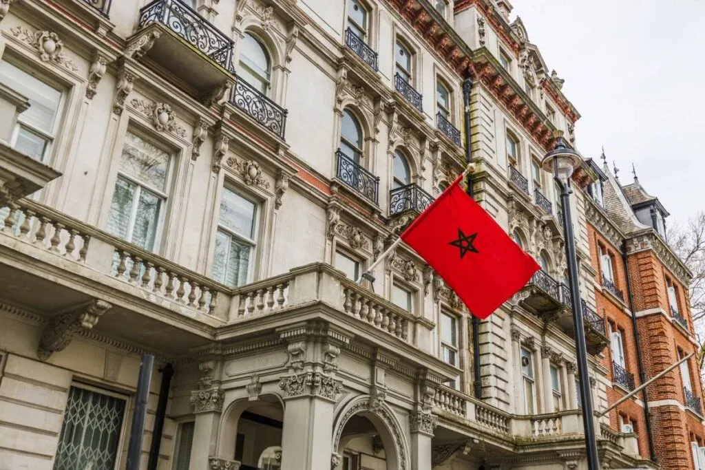 Moroccan Consulate in Paris Hosts Successful Open Day for Nationals