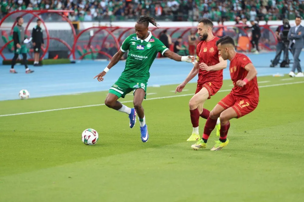 Fès Moroccans Claim Top Spot in National Professional League as Raja Triumphs Over Fath Rabat