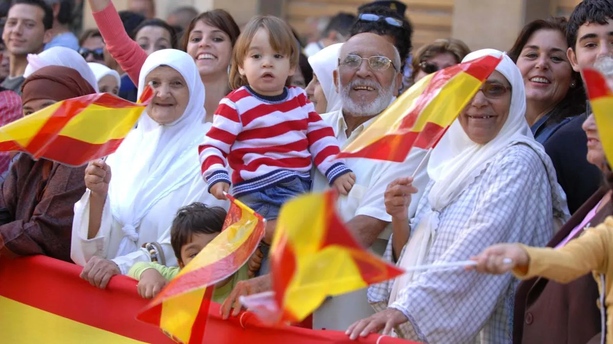 Moroccans Remain Spain's Largest Foreign-Born Community Despite Educational Disparities