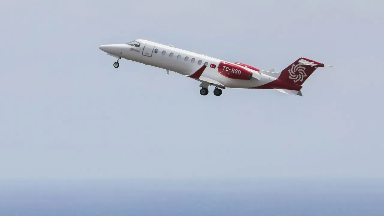 Ambulance Plane Diverts to Gran Canaria Amid Hantavirus Concerns