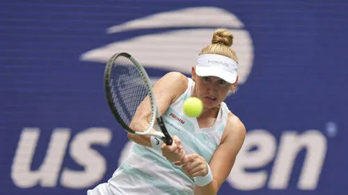 Jil Teichmann Advances to the Second Round in Rabat