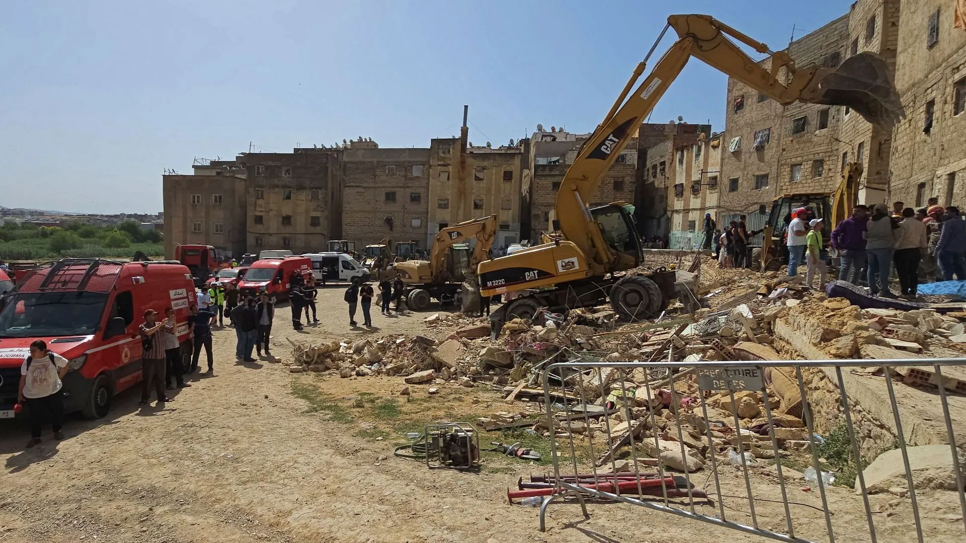 Tragedy Strikes in Fès: Building Collapse Claims at Least Nine Lives
