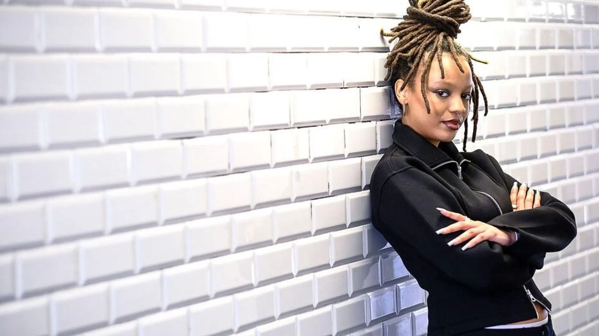 Camille Yembe Breaks Free with 'Jeune & Laide' Featuring Ino Casablanca and Lous and the Yakuza