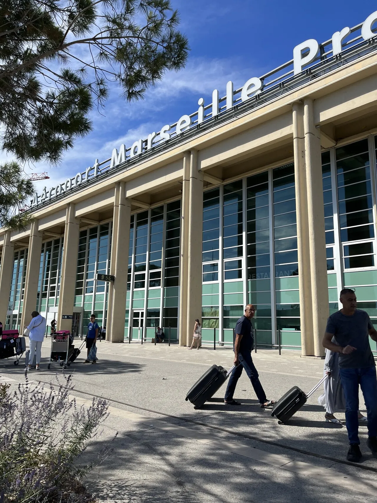 Suspension of Flights from Marseille to Morocco Due to Rising Fuel Prices