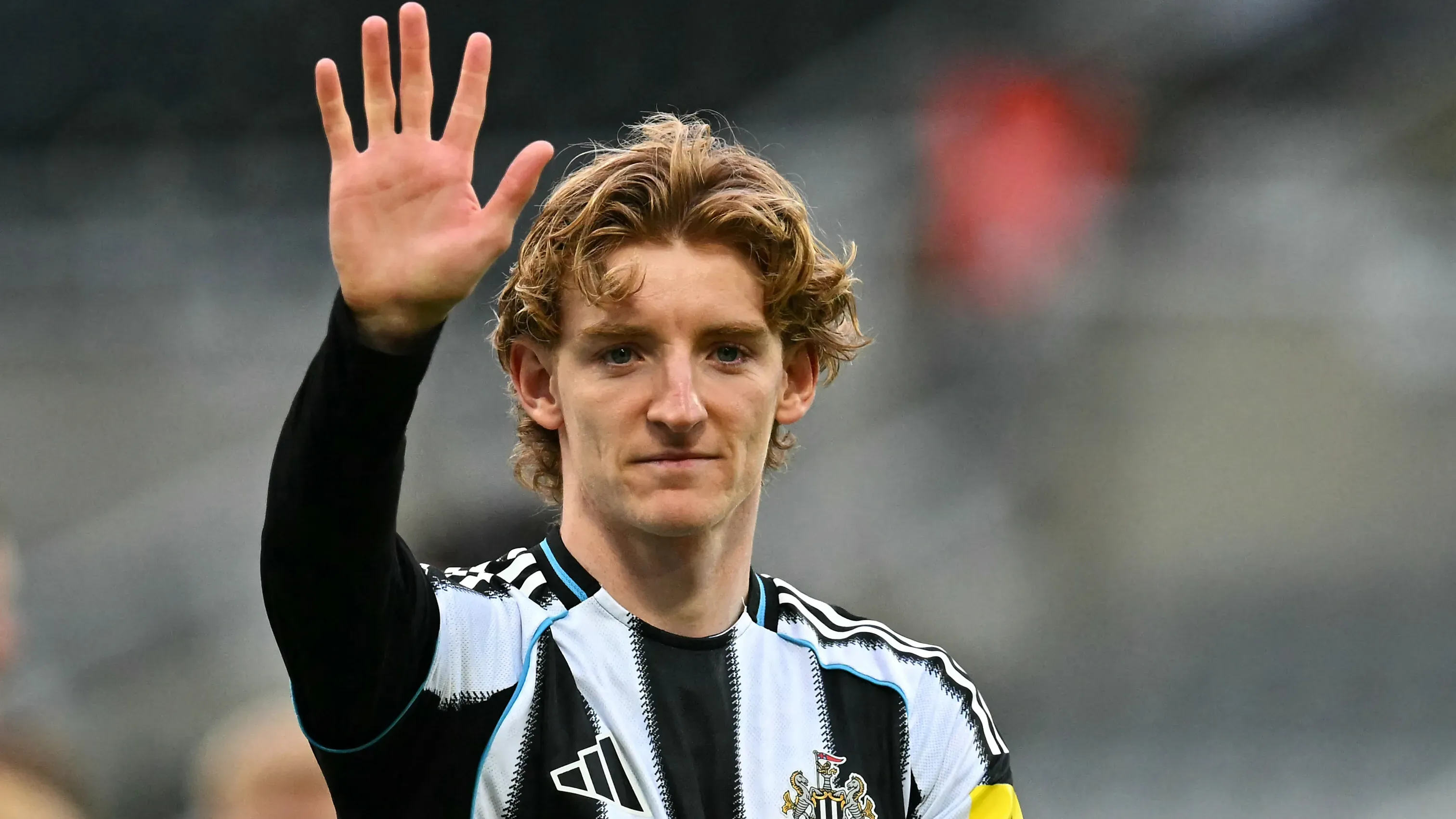 Surprising Development: Moroccan Star Joins Barcelona Negotiations