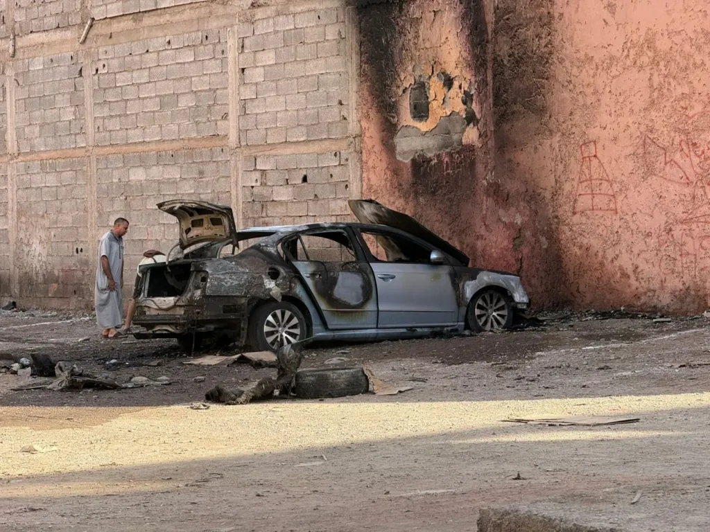 Fire Erupts in Vehicle in Marrakech's Skouma 1 Area, Prompting Emergency Response