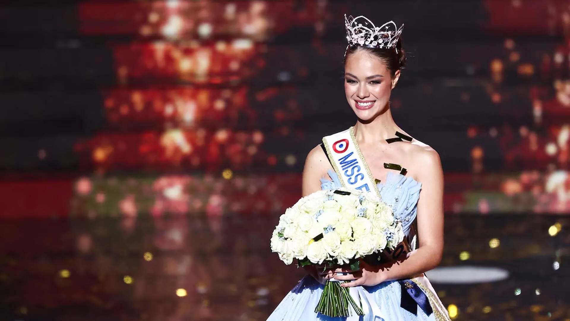 Miss France 2026 Hinaupoko Devèze Makes Her Mark at the Marrakech Comedy Festival