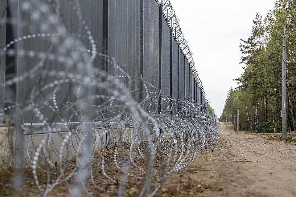 Tragic Murder of Polish Soldier Sparks Controversy and Heightened Border Security Measures
