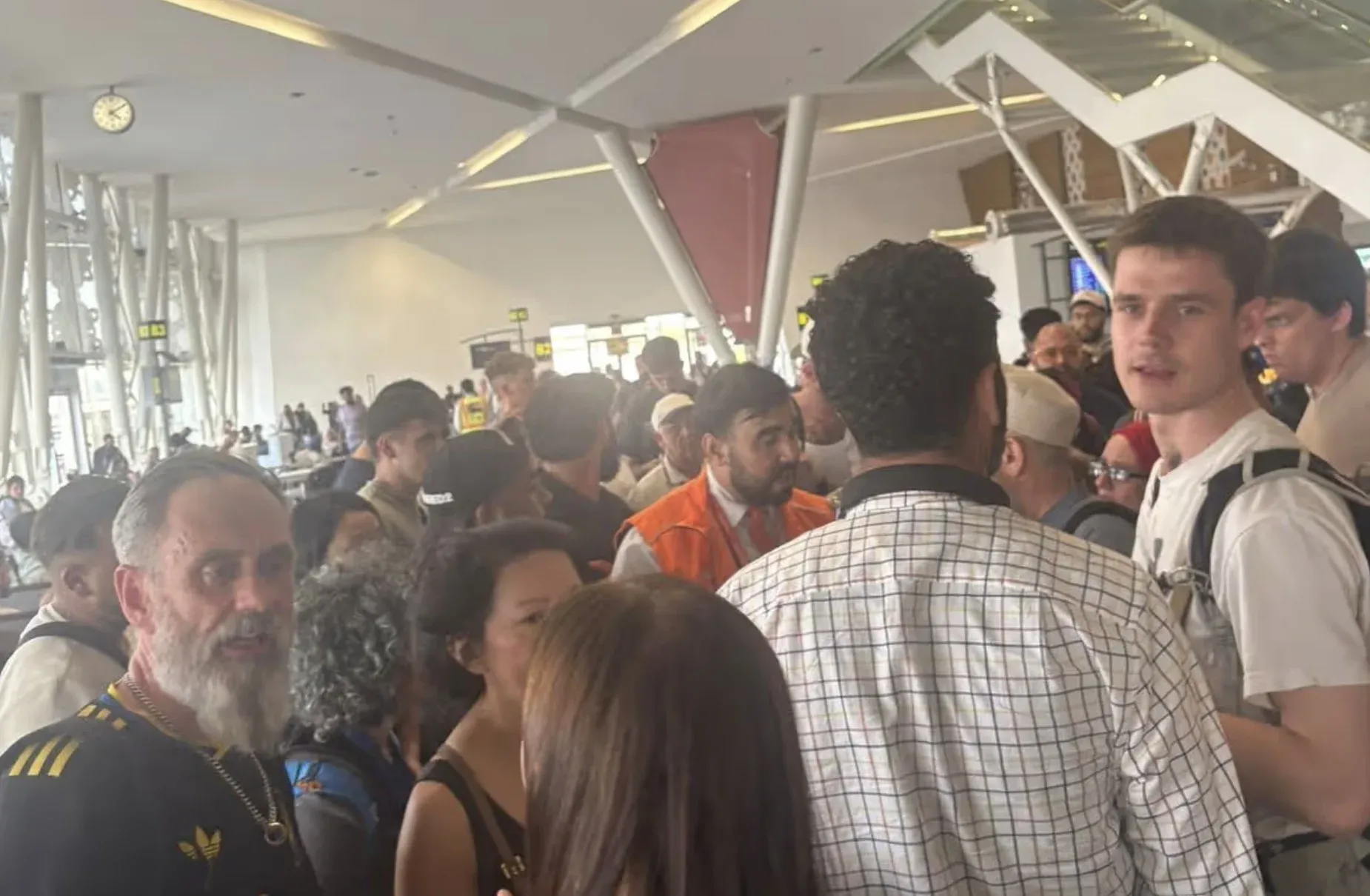 Over 200 Passengers Stranded at Marrakech Airport Due to EasyJet Flight Cancellation