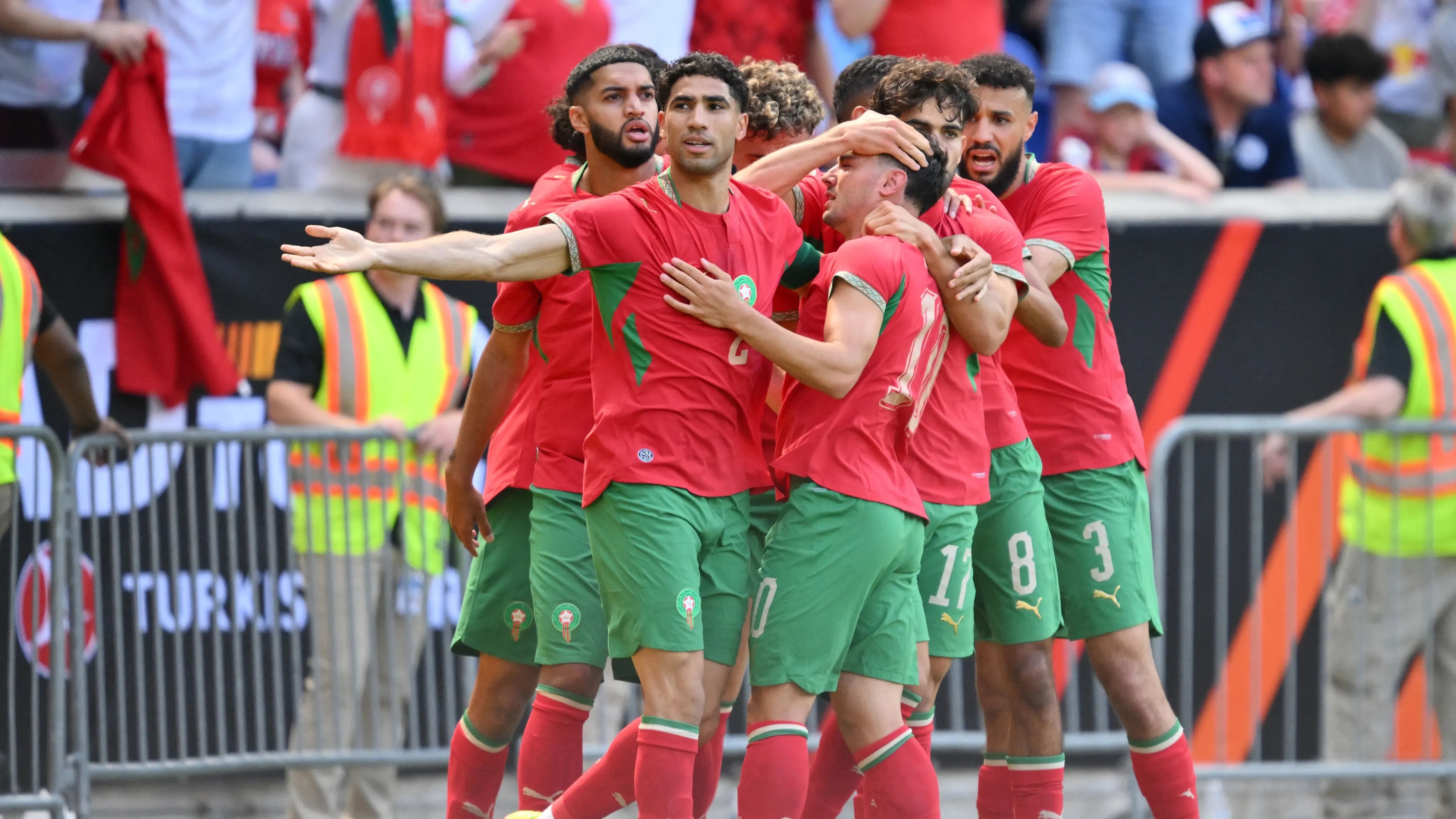 Moroccan Defender's Visa Woes Amidst Iran Nightmare and Somali Rule: A New Chapter Unfolds