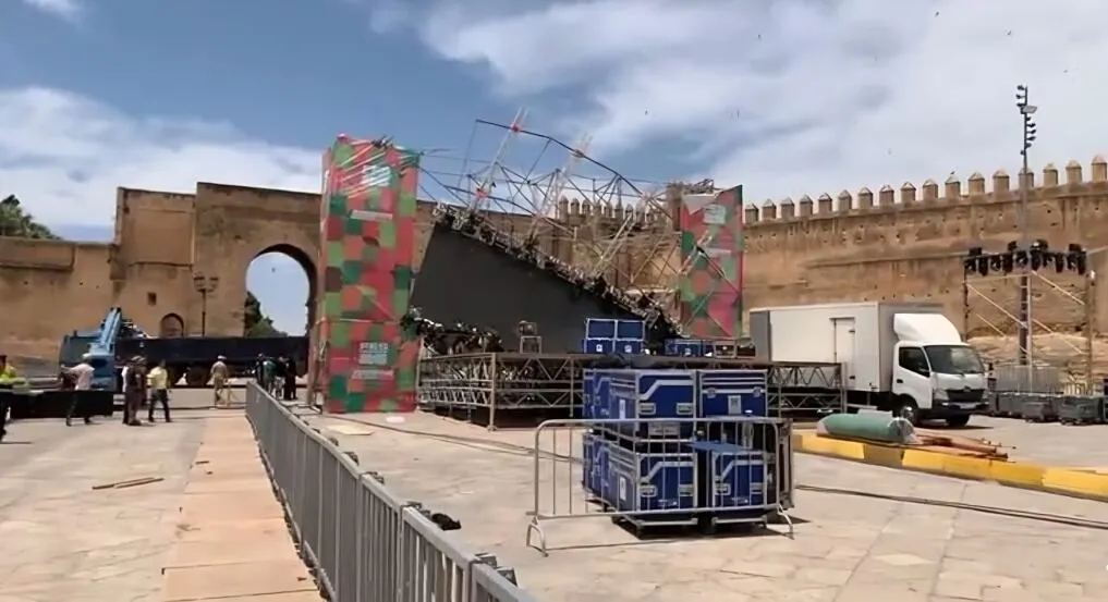 Accident at Boujloud Fan Zone: Three Workers Injured During Screen Installation