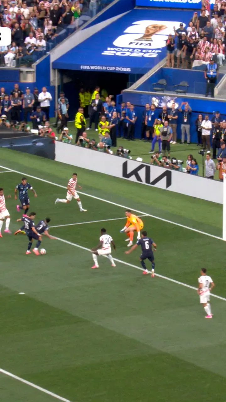 United States Takes Early Advantage in World Cup Opener with Paraguay's Own Goal