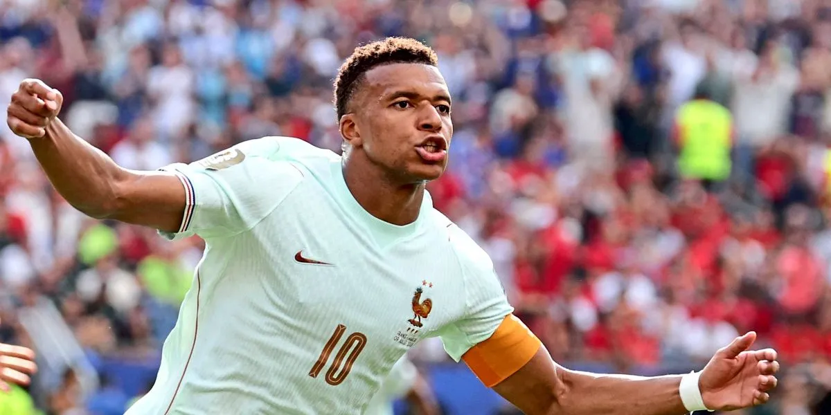 France Advances to World Cup Semifinals with Mbappé's Stellar Performance