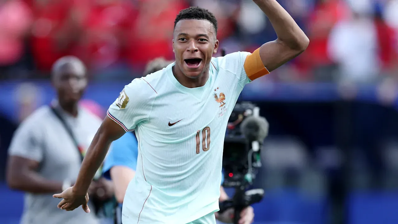 Kylian Mbappé Shines as France Reaches World Cup Semi-Finals