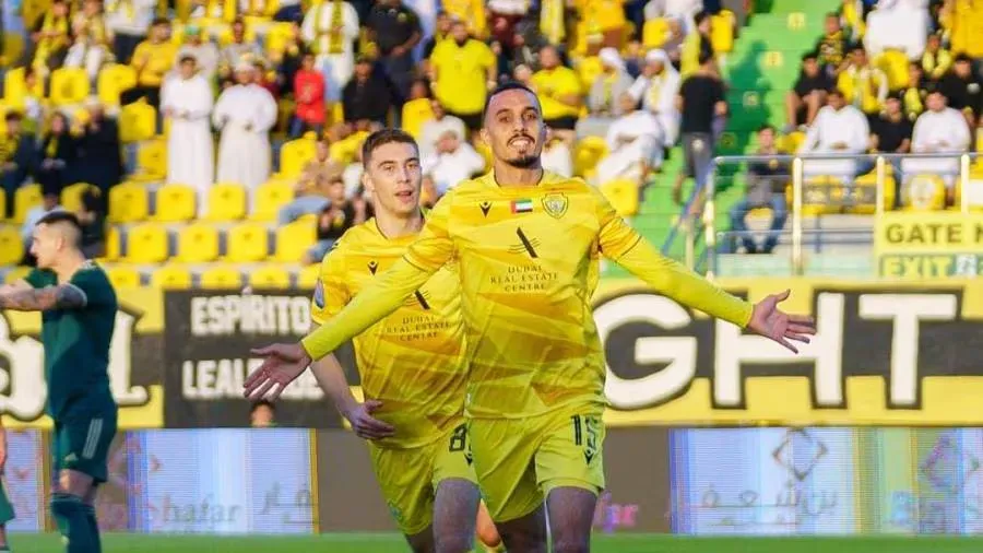 Intense Transfer Battle: Moroccan Defender Soufiane Bouftini in Demand