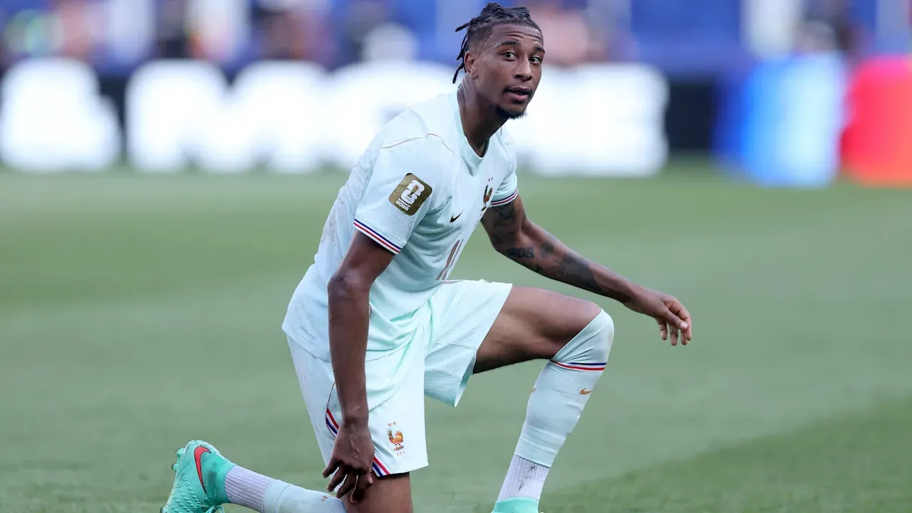 Curious Incident at the World Cup: France Prevents Bayern Star Olise from Celebrating