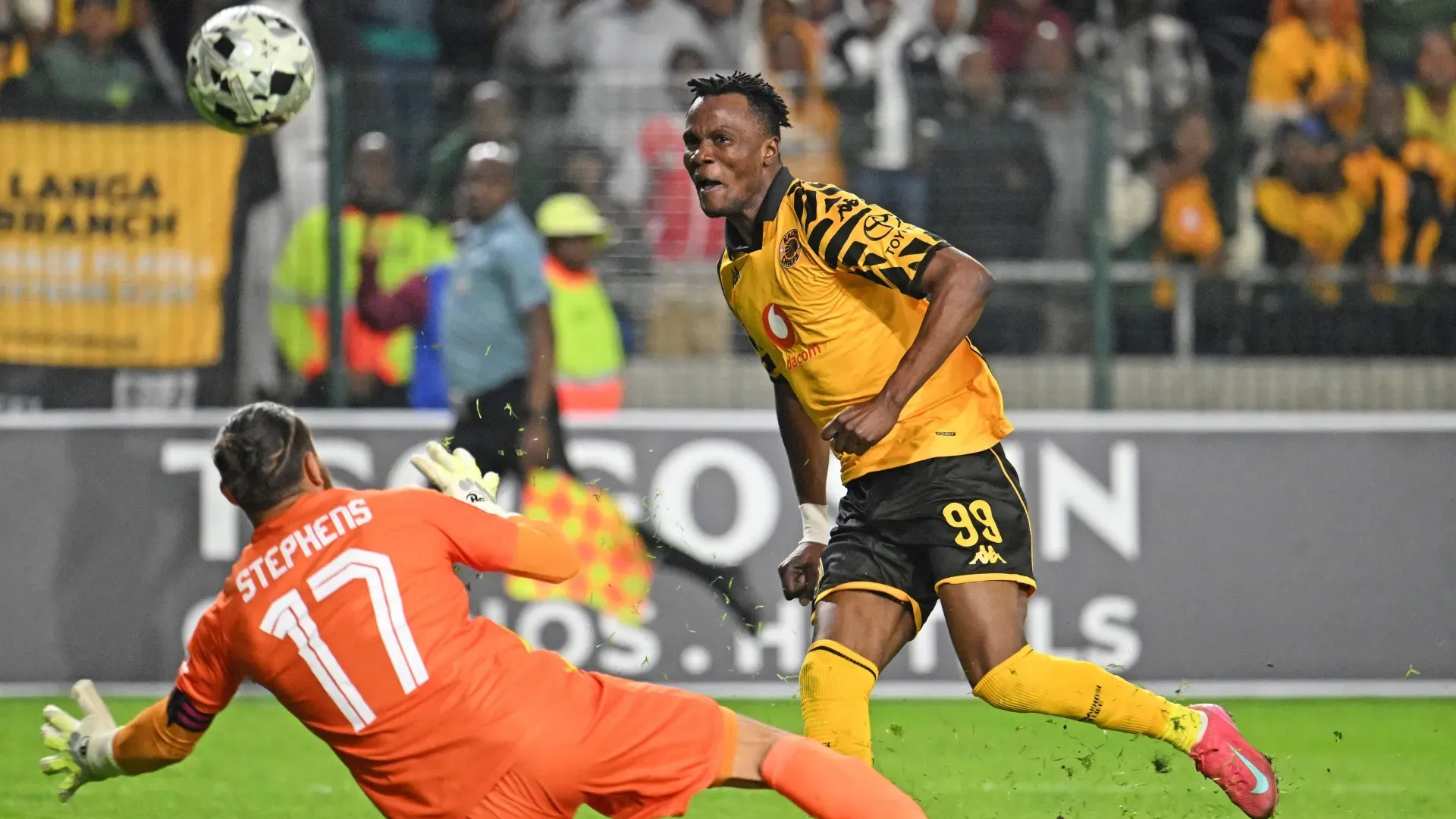 Kaizer Chiefs Leave Star Winger Glody Lilepo Behind as Transfer Speculations Rise