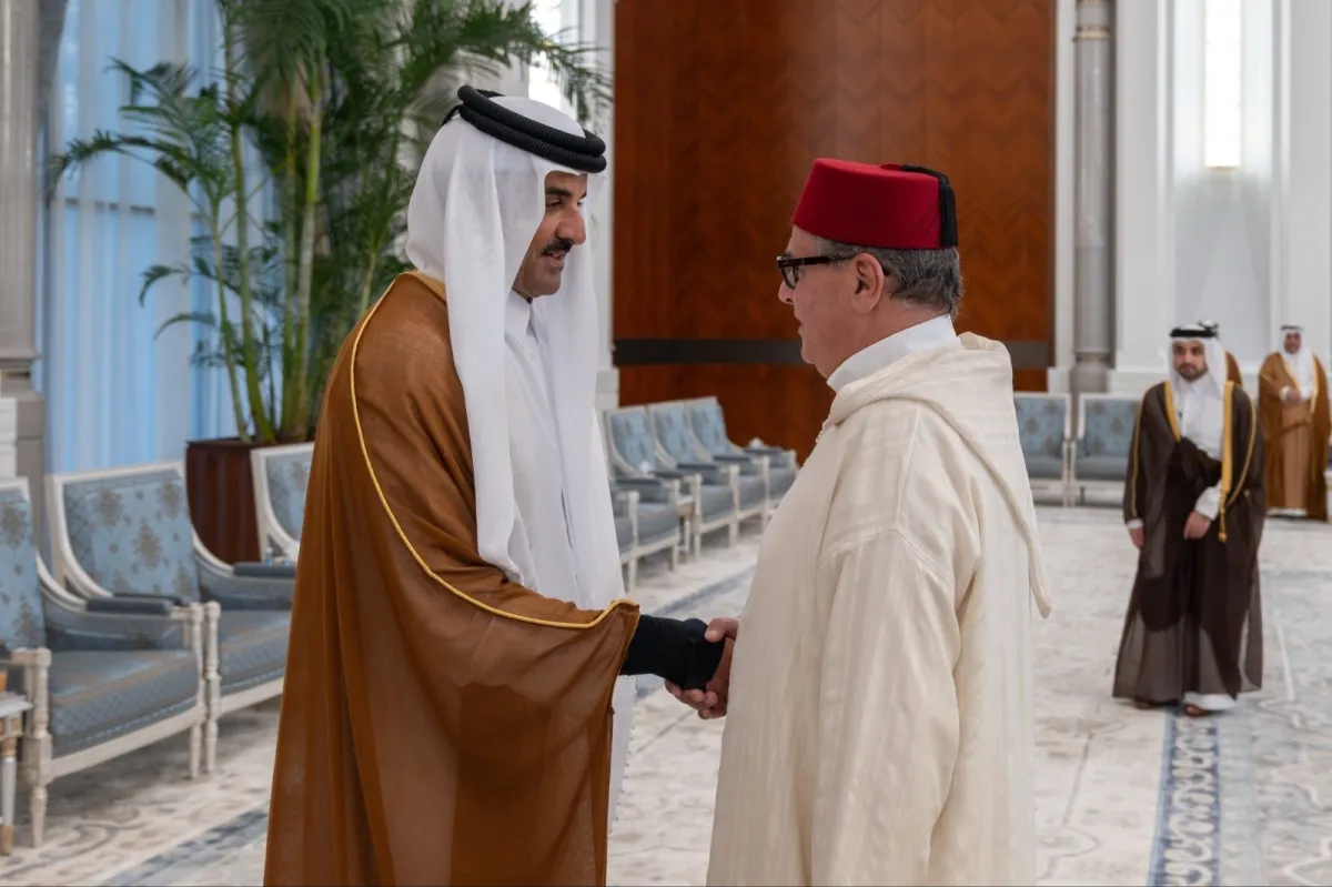 Qatar's Amir Meets with Moroccan Government Head in Diplomatic Engagement