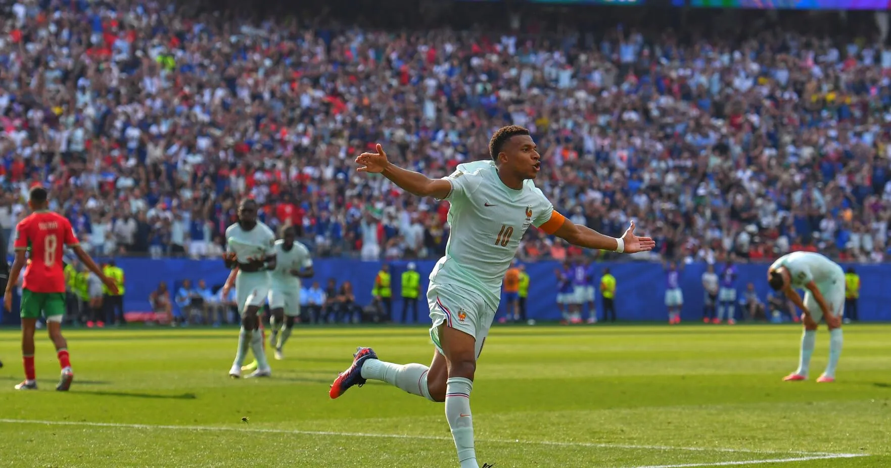 France Advances to World Cup Semifinals with Victory Over Morocco