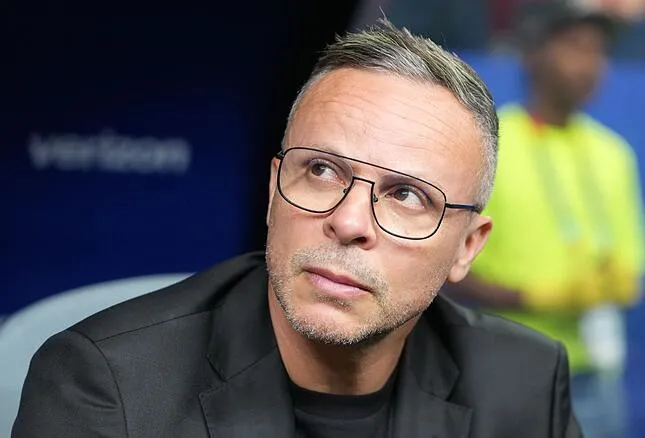 Morocco's Football Federation Sticks with Coach Mohamed Ouahbi
