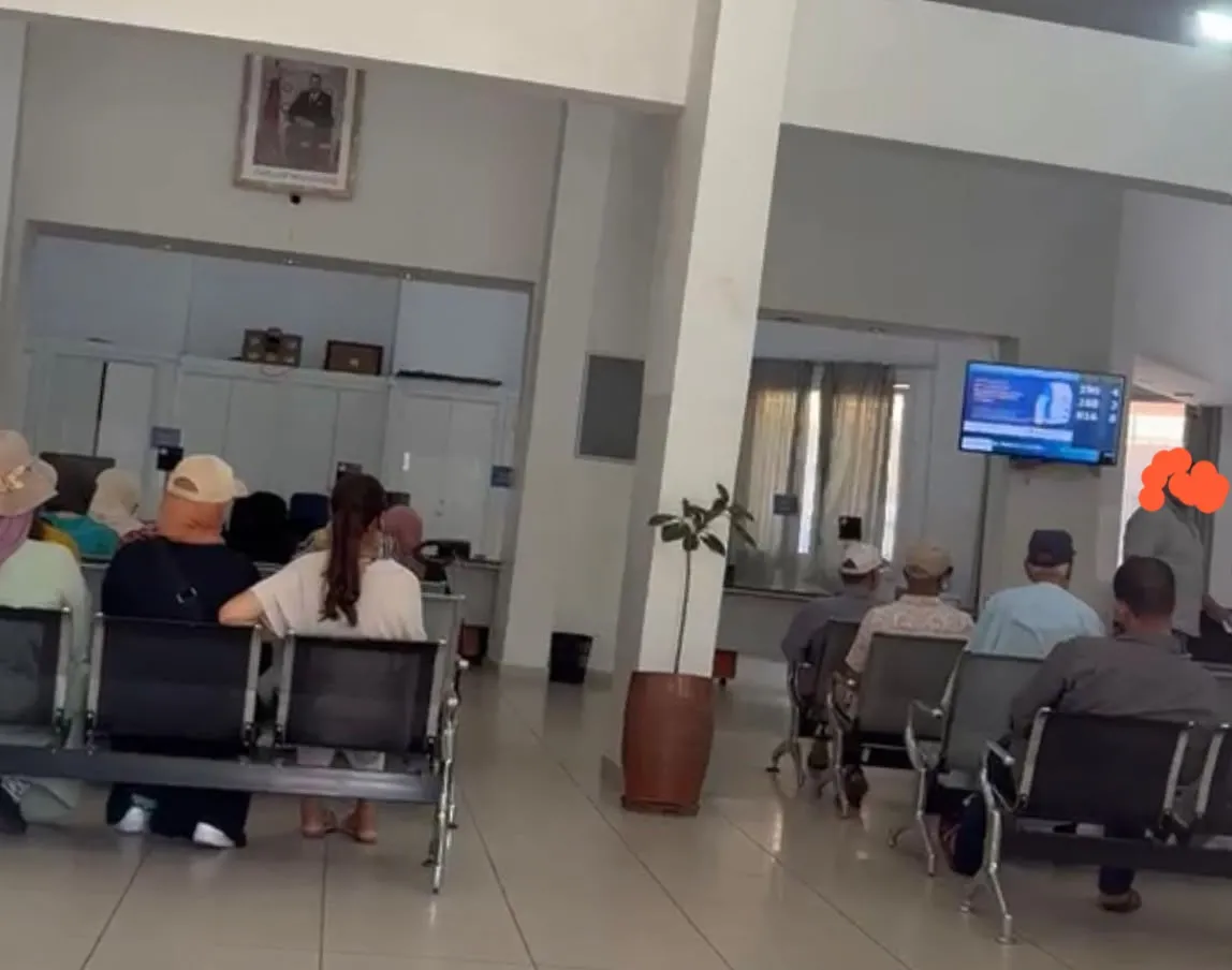 Public Service Delays Cause Frustration in Marrakech