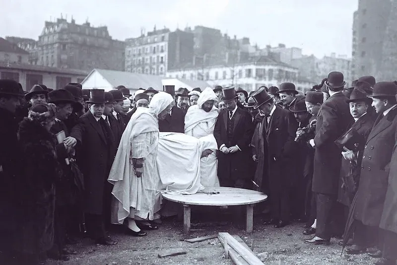 Commemorating the Centennial of the Grande Mosquée de Paris: A Call for Historical Reflection