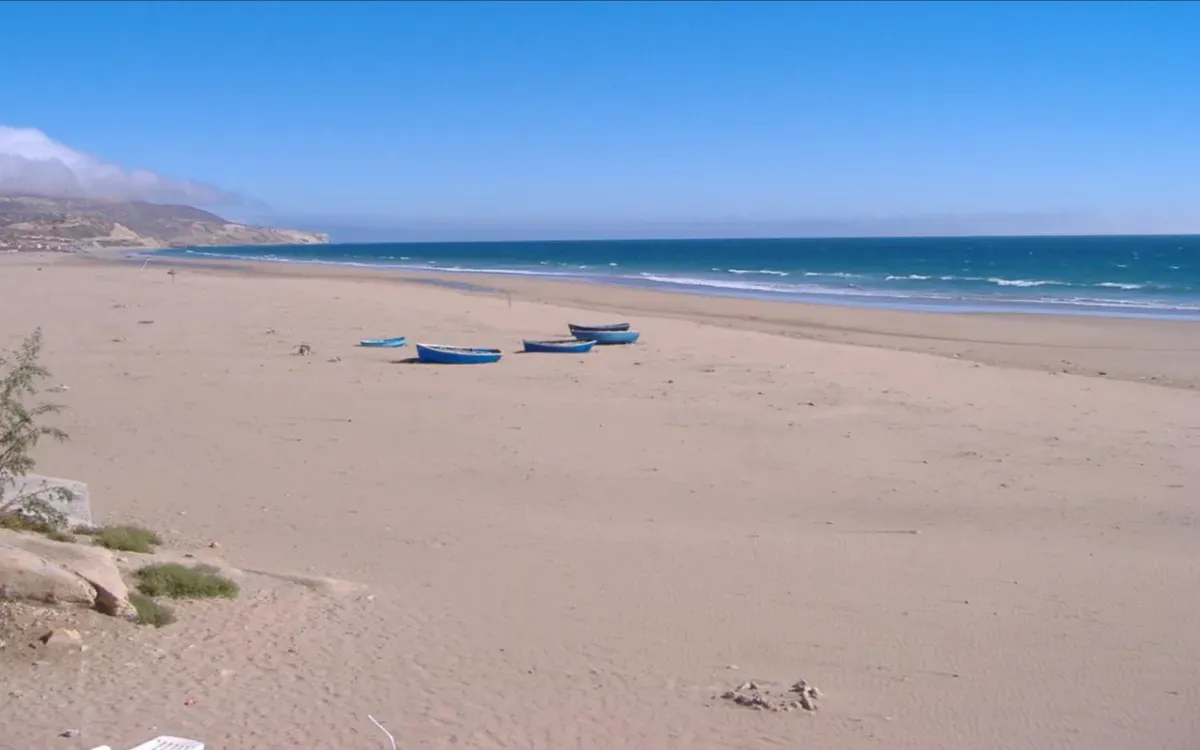 Controversy Erupts Over Beach Access Fees in Agadir