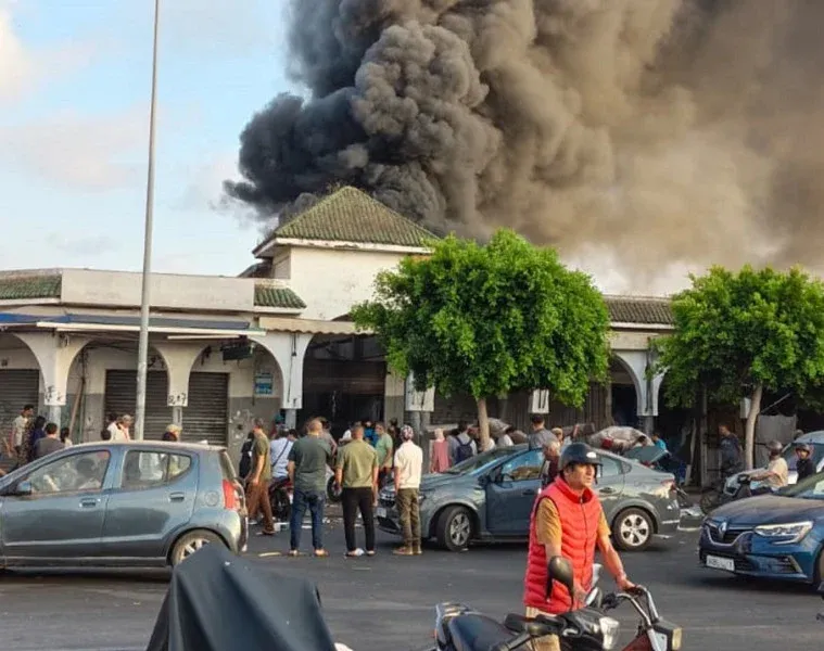 Ongoing Efforts to Contain Fire at Koreâ Market in Casablanca