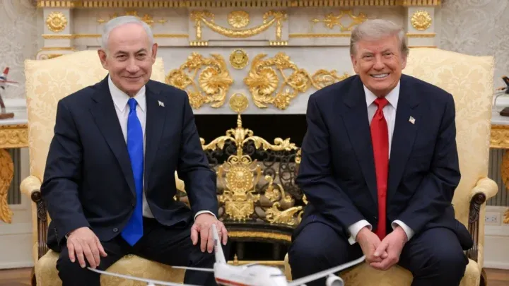Netanyahu and Trump Discuss Iran Strategy: Military, Economic Pressures, or a Potential Agreement